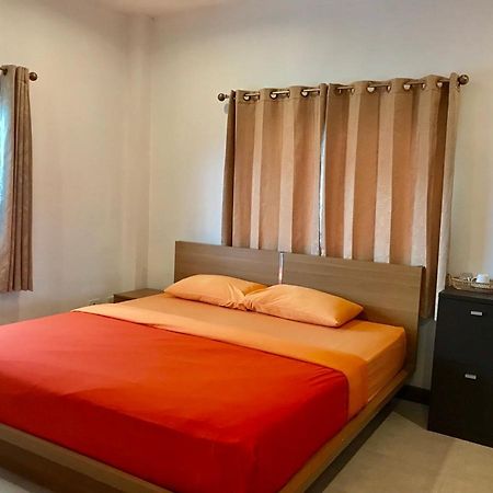 Hiranyika Cafe & Bed Hostel เกาะสมุย ภายนอก รูปภาพ