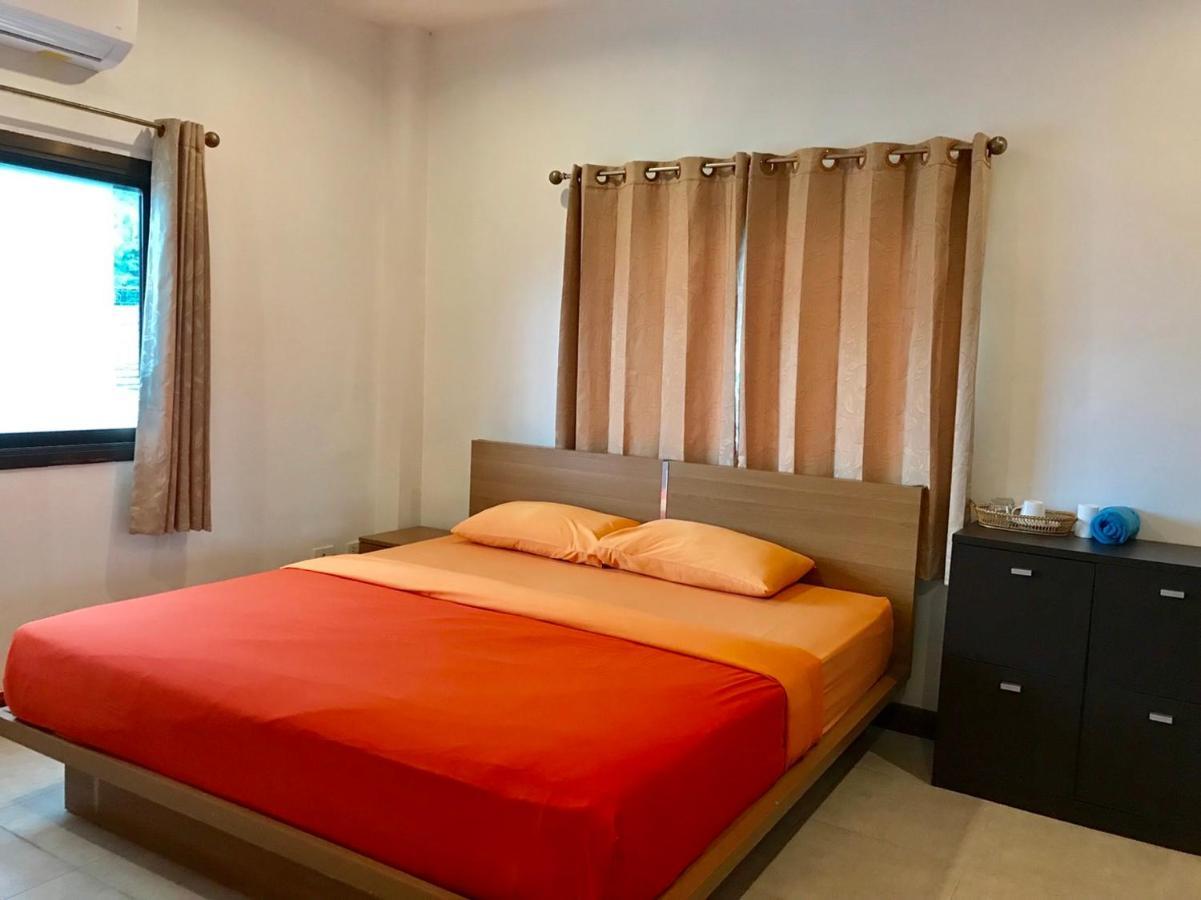 Hiranyika Cafe & Bed Hostel เกาะสมุย ภายนอก รูปภาพ