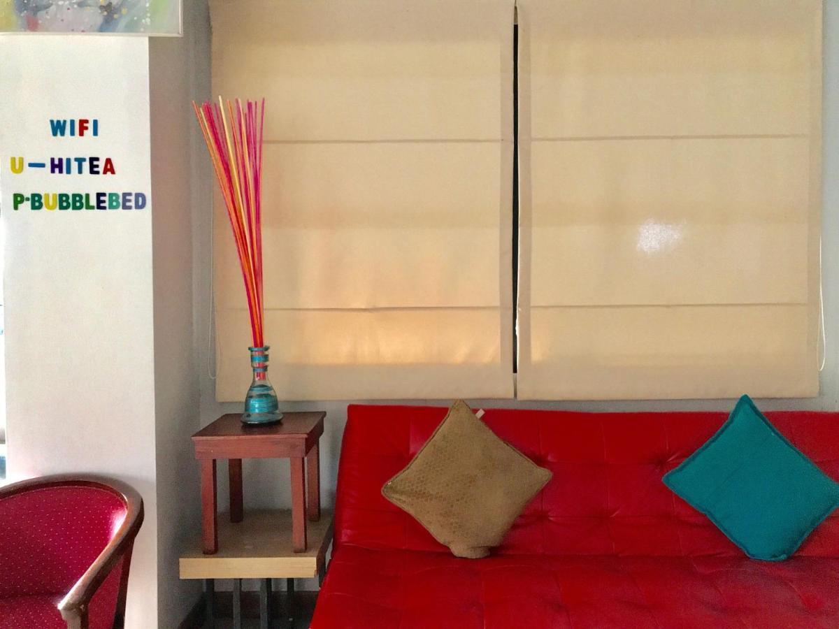 Hiranyika Cafe & Bed Hostel เกาะสมุย ภายนอก รูปภาพ