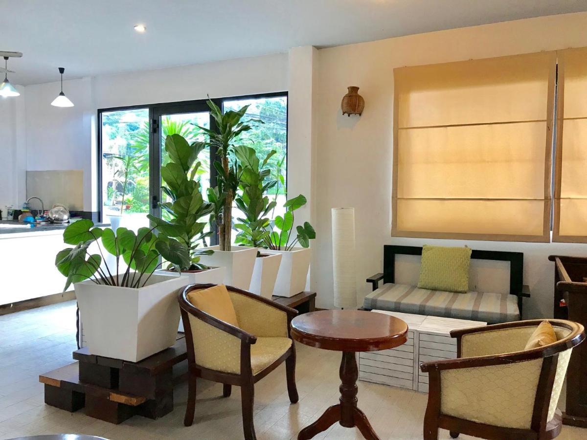 Hiranyika Cafe & Bed Hostel เกาะสมุย ภายนอก รูปภาพ